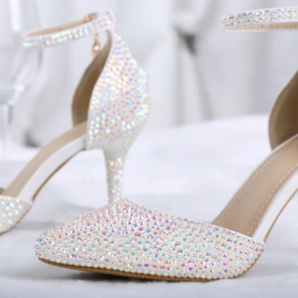 Charmig Fantastisk Multi-Färger 2018 Beading Rhinestone Bröllop Förlovnings Röda mattan Brudskor