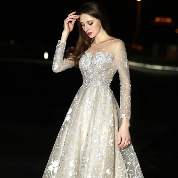 Modern / Fashion Champagne Wedding Dresses 2017 A-Line / Princess Square Neckline Long Sleeve Appliques Lace Sweep Train