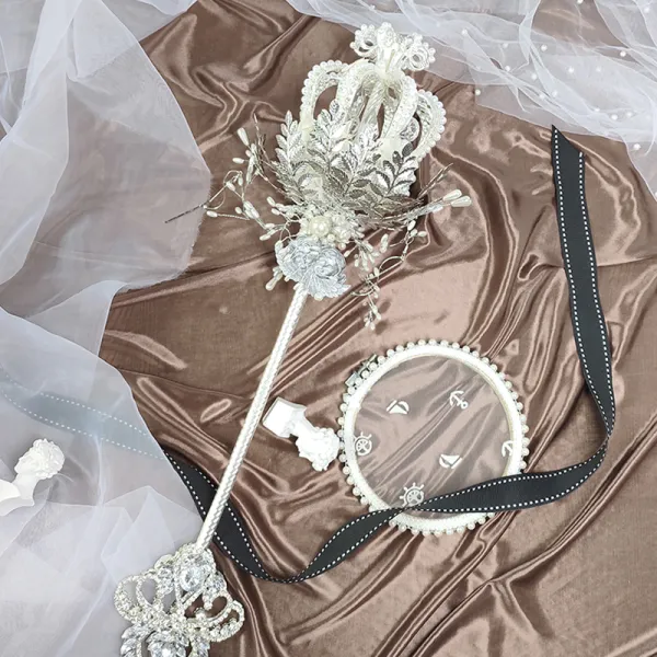 Luksus Beste Sølv Brudebukett 2020 Metall Appliques Beading Krystall Rhinestone Håndlaget Bryllup Ball Tilbehør