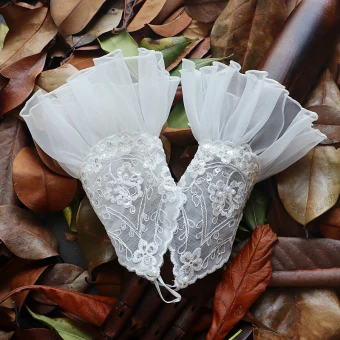 Chic Beautiful White Bridal Gloves 2020 Lace Tulle Beading Pearl Sequins Prom Wedding Accessories