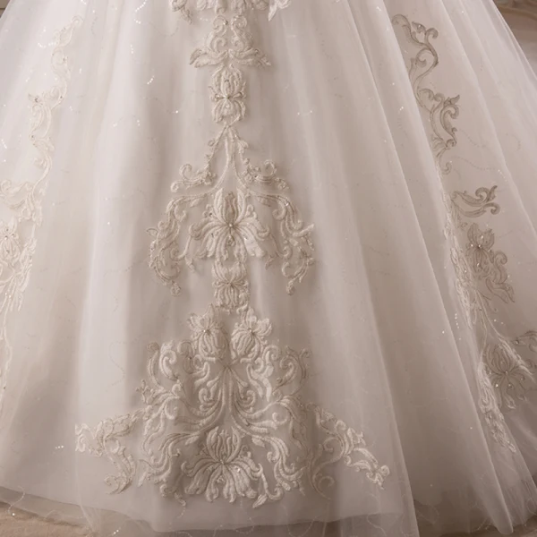 Luxury / Gorgeous Ivory 2018 Ball Gown Wedding V-Neck Lace Tulle 1/2 Sleeves Crossed Straps Appliques Backless Beading Sequins Summer Wedding Dresses