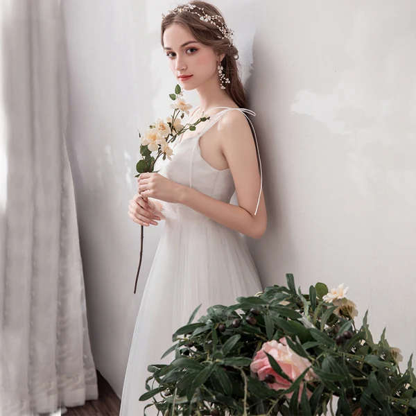 Modest / Simple White Evening Dresses 2019 A-Line / Princess Tulle Lace V-Neck Backless Embroidered Office Outdoor / Garden Summer Formal Dresses