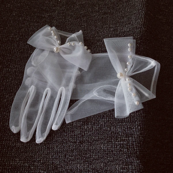 Klassisk Eleganta Vita Brudhandskar 2020 Tyll Handgjort Beading Pärla Bröllop Tillbehör