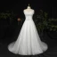 Glitzernden Bling Bling Ivory / Creme Plus Größe Brautkleider / Hochzeitskleider 2021 A Linie Ärmellos Spitze Satin Handgefertigt Perlenstickerei Pailletten Kapelle-Schleppe Hochzeit