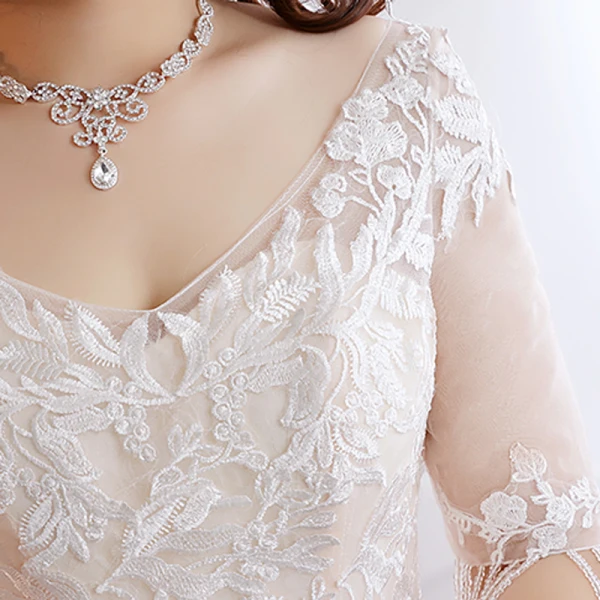 Enkla Champagne Extra Stor Storlek Balklänning Bröllopsklänningar 2019 Tyll V-Hals Appliqués Spets Halterneck Handgjort Chapel Train