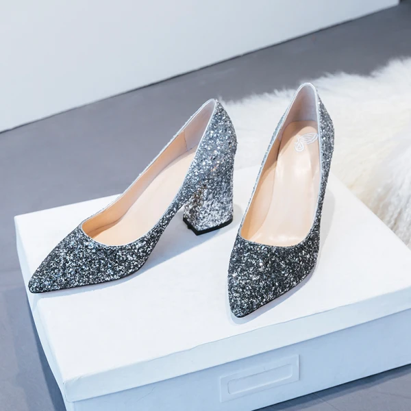 Unique Doré Chaussure De Mariée 2019 À Bout Pointu Polyester Glitter Paillettes Mariage Talons