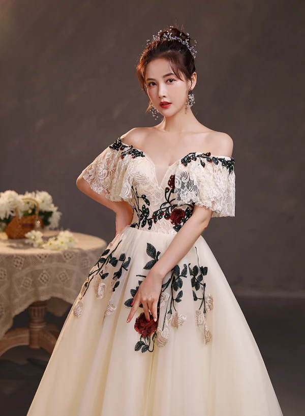 Chic / Beautiful Champagne Rhinestone Lace Flower Prom Dresses 2022 A-Line / Princess Off-The-Shoulder Short Sleeve Backless Floor-Length / Long Formal Dresses