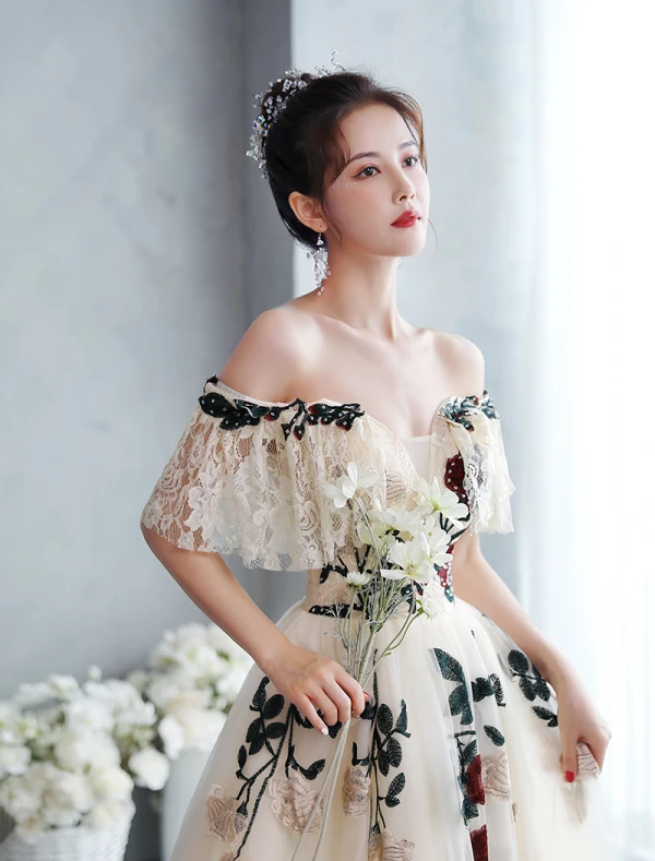 Chic / Beautiful Champagne Rhinestone Lace Flower Prom Dresses 2022 A-Line / Princess Off-The-Shoulder Short Sleeve Backless Floor-Length / Long Formal Dresses