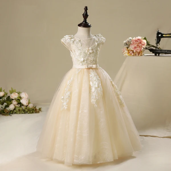 Chic / Beautiful Church Wedding Party Dresses 2017 Flower Girl Dresses Champagne Floor-Length / Long Ball Gown Bow Sash Cascading Ruffles Scoop Neck Short Sleeve Lace Appliques Leaf Flower Pearl