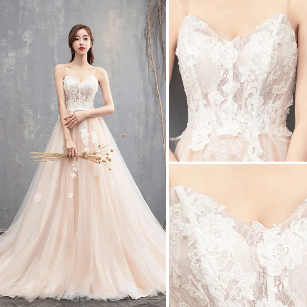 Modest / Simple Champagne Wedding Dresses 2018 A-Line / Princess Spaghetti Straps Sleeveless Backless Appliques Lace Ruffle Cathedral Train