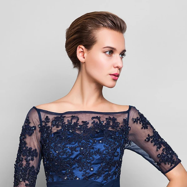 Lyx Mörk Marinblå Aftonklänningar 2020 1/2 ärm Prinsessa Långa Genomskinliga Halterneck Beading Broderade Afton Formella Klänningar