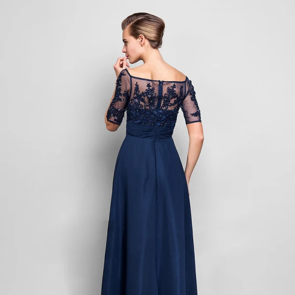 Lyx Mörk Marinblå Aftonklänningar 2020 1/2 ärm Prinsessa Långa Genomskinliga Halterneck Beading Broderade Afton Formella Klänningar