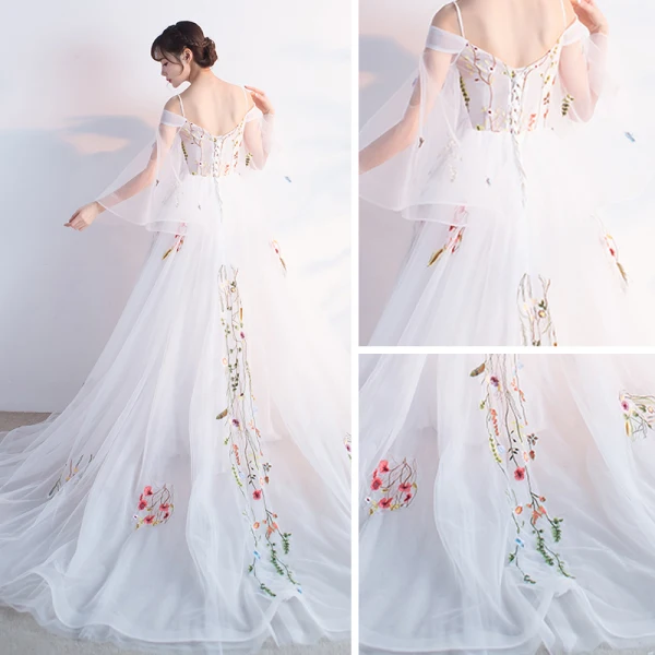 Amazing / Unique Hall Formal Dresses 2017 Prom Dresses A-Line / Princess Cathedral Train Cascading Ruffles V-Neck Long Sleeve Backless Appliques Flower