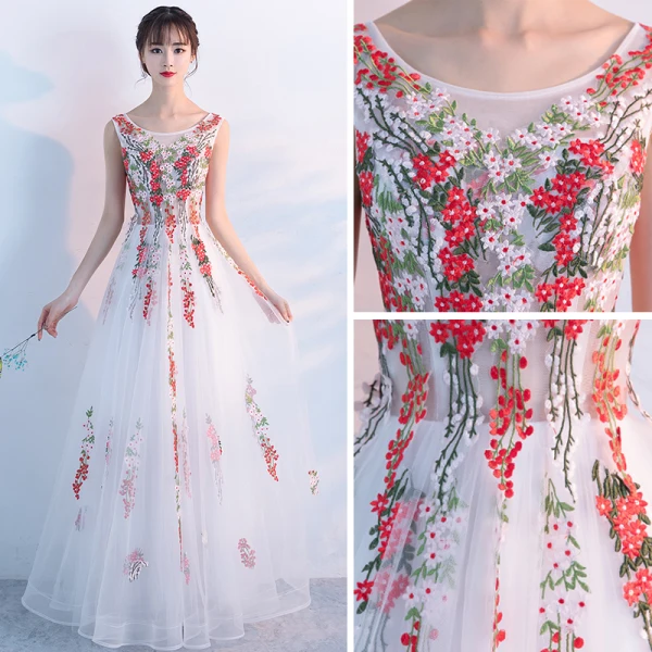 Amazing / Unique Hall Formal Dresses 2017 Prom Dresses White A-Line / Princess Floor-Length / Long Cascading Ruffles Scoop Neck Sleeveless Backless Appliques Flower