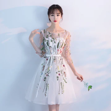 Chic Belle Robe De Graduation 2017 Courte Princesse Volants En Cascade Encolure Dégagée 3 4 Manches Dos Nu Ceinture Appliques Fleur Robe De Ceremonie