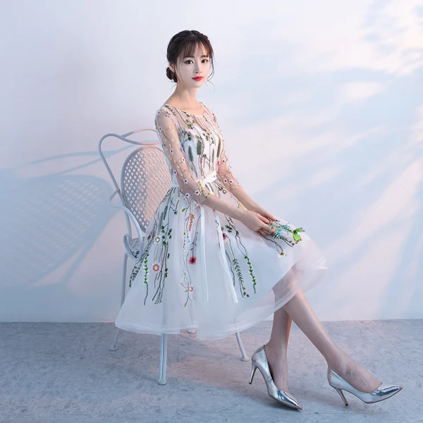 Chic / Belle Robe De Graduation 2017 Courte Princesse Volants en Cascade Encolure Dégagée 3/4 Manches Dos Nu Ceinture Appliques Fleur Robe De Ceremonie