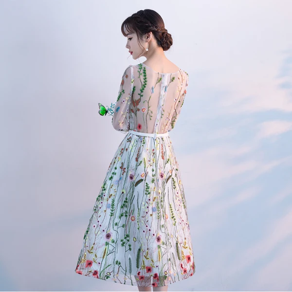 Chic / Belle Salle Robe De Ceremonie 2017 Robe De Graduation Blanche Thé Longueur Princesse Encolure Dégagée Dos Nu 1/2 Manches Appliques Fleur
