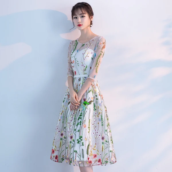 Chic / Belle Salle Robe De Ceremonie 2017 Robe De Graduation Blanche Thé Longueur Princesse Encolure Dégagée Dos Nu 1/2 Manches Appliques Fleur