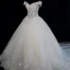 Rabatt Elfenben Bröllopsklänningar 2018 Prinsessa Av Axeln Korta ärm Spets Appliqués Beading Halterneck Ruffle Cathedral Train