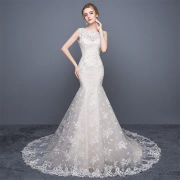 Chic Belle Église Robe De Mariée 2017 Blanche Chapel Train Trompette Sirène Encolure Dégagée Sans Manches Dos Nu En Dentelle Appliques Faux Diamant