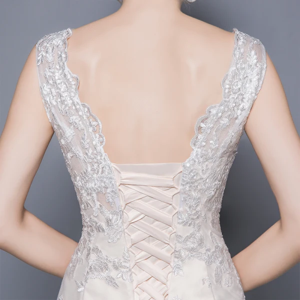 Chic / Belle Église Robe De Mariée 2017 Blanche Chapel Train Trompette / Sirène Encolure Dégagée Sans Manches Dos Nu En Dentelle Appliques Faux Diamant