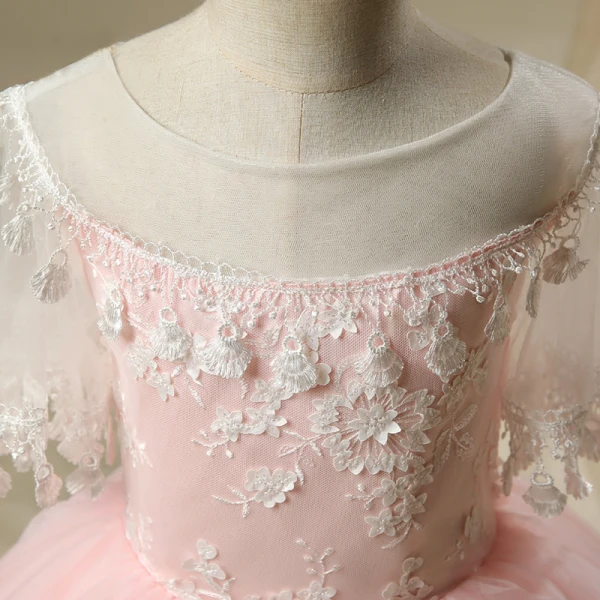 Chic / Beautiful Hall Wedding Party Dresses 2017 Flower Girl Dresses Blushing Pink Short Ball Gown Cascading Ruffles Scoop Neck 1/2 Sleeves Tassel Flower Appliques