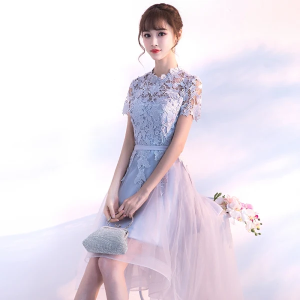 Abordable Salle Robe De Ceremonie 2017 Robe De Graduation Argenté Asymétrique Princesse Ceinture Volants en Cascade Manches Courtes Col Haut En Dentelle Appliques