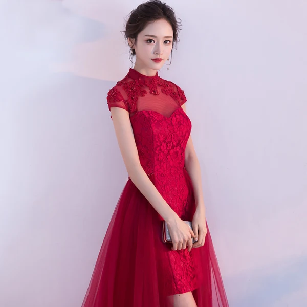 Style Chinois Salle Robe De Ceremonie 2017 Robe De Fete Bordeaux Princesse Asymétrique Col Haut Manches Courtes Dos Nu En Dentelle Appliques Perle Paillettes