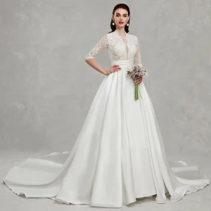 Fantastiske Unike Beste Elfenben Pluss Størrelse Brudekjoler 2020 Prinsesse Dyp V Hals 1 2 Ermer Appliques Ryggløse Beading Paljetter Chapel Train Bryllup