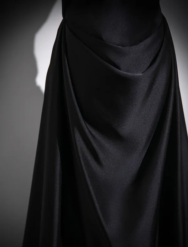 Sexy Schwarz Satin Abendkleider 2025 A Linie Bandeau Ärmellos Rückenfreies Lange Festliche Kleider