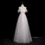 Fashion White Lace Flower Butterfly Appliques Feather Prom Dresses 2024 A-Line / Princess Scoop Neck Sleeveless Backless Floor-Length / Long Prom Formal Dresses