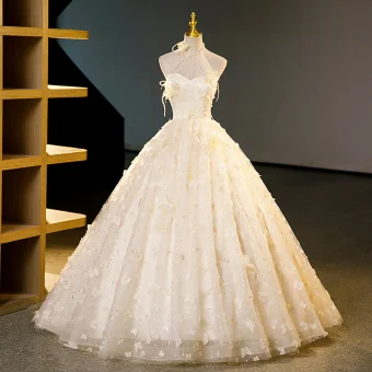 Charming Champagne Butterfly Beading Evening Dresses 2023 Ball Gown Halter Sleeveless Backless Floor Length Long Evening Party Formal Dresses