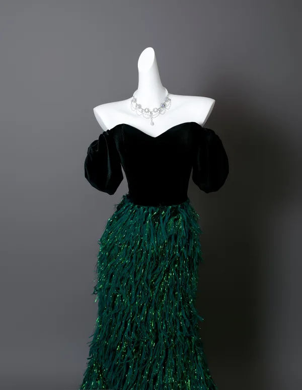 Charming Dark Green Tassel Velvet Prom Dresses 2025 Trumpet / Mermaid Off-The-Shoulder Short Sleeve Backless Sweep Train Formal Dresses