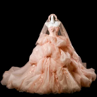 Luxury Gorgeous Blushing Pink Beading Pearl Appliques Prom Dresses 2025 Ball Gown Strapless Sleeveless Backless Floor Length Long Formal Dresses