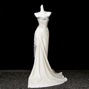 Sexy Elfenben Beading Paljetter Perle Dusk Fendue Devant Selskapskjoler 2025 Trompet Havfrue Strapless Uten Ermer Ryggløse Feie Tog Formelle Kjoler