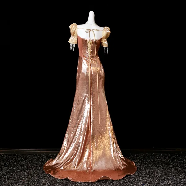 Bling Bling Sexy Khaki Perlenstickerei Perle Pailletten Gespaltete Front Abendkleider 2025 Meerjungfrau Eckiger Ausschnitt Geschwollenes Kurze Ärmel Rückenfreies Sweep / Pinsel Zug