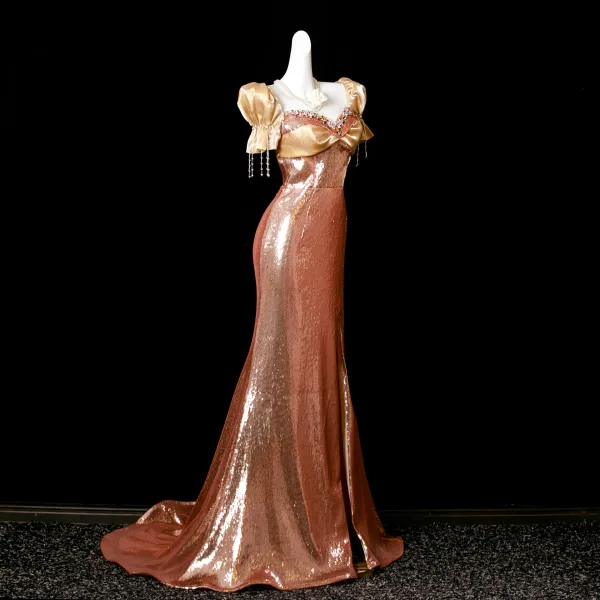 Bling Bling Sexy Khaki Perlenstickerei Perle Pailletten Gespaltete Front Abendkleider 2025 Meerjungfrau Eckiger Ausschnitt Geschwollenes Kurze Ärmel Rückenfreies Sweep / Pinsel Zug
