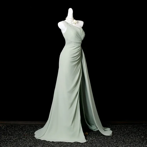 Schlicht Salbeigrün Gespaltete Front Ballkleider 2025 Meerjungfrau One-Shoulder Ärmellos Rückenfreies Sweep / Pinsel Zug Festliche Kleider
