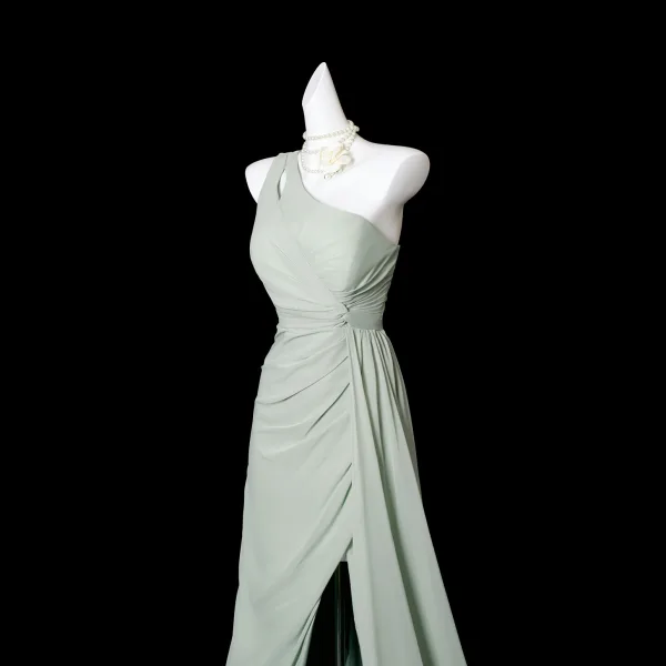 Schlicht Salbeigrün Gespaltete Front Ballkleider 2025 Meerjungfrau One-Shoulder Ärmellos Rückenfreies Sweep / Pinsel Zug Festliche Kleider