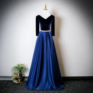 Vintage Originale Bleu Marine Perle Ceinture Robe De Bal 2025 V Cou Manches Longues Dos Nu Longue Robe De Ceremonie