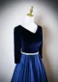 Vintage / Retro Navy Blue Pearl Sash Prom Dresses 2025 V-Neck Long Sleeve Backless Floor-Length / Long Formal Dresses