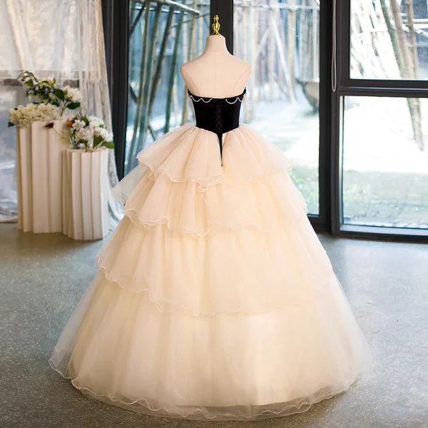 Charmant Champagner Strass Fallende Rüsche Ballkleider 2023 Ballkleid Ärmellos Bandeau Rückenfreies Lange Festliche Kleider