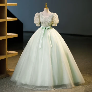 Élégant Vert Cendré Paillettes Appliques Robe De Bal 2023 Robe Boule V Cou Manches Courtes Dos Nu Noeud Ceinture Longue Promo Robe De Ceremonie