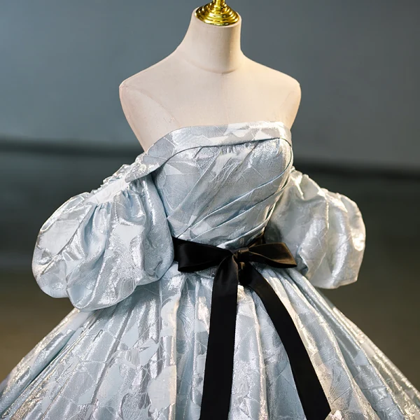 Fashion Silver Grey Prom Dresses 2023 Ball Gown Off-The-Shoulder Puffy Short Sleeve Backless Bow Sash Floor-Length / Long Prom Formal Dresses