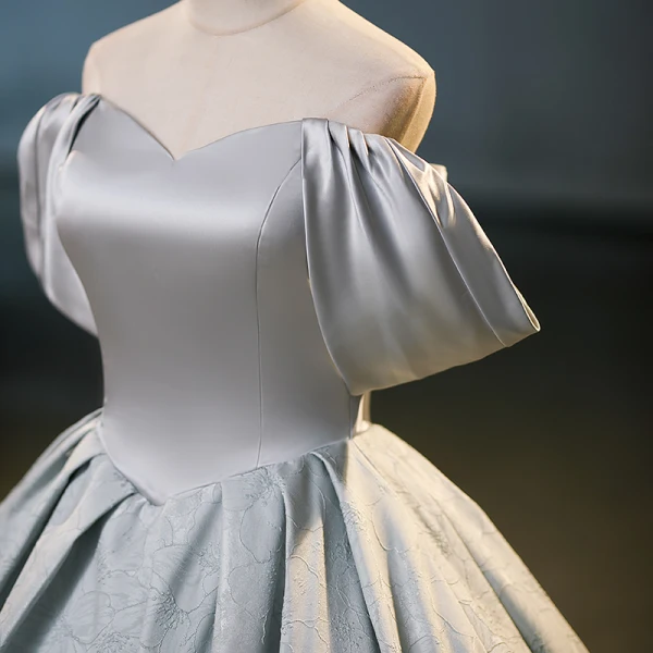 Elegant Grey Prom Dresses 2023 Ball Gown Off-The-Shoulder Puffy Short Sleeve Backless Bow Floor-Length / Long Prom Formal Dresses