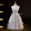 Haut de Gamme Sexy Argenté Gris Perlage Paillettes Plumes Robe De Fête 2023 Princesse Bustier Sans Manches Dos Nu Thé Longueur Cocktail Soirée Robe De Ceremonie