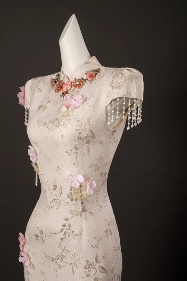 Chiński Styl Rumieniąc Różowy Frezowanie Aplikacje Druk Bal Cheongsam 2025 Syrena / Rozkloszowane Wysokiej Szyi Kótkie Rękawy Długość Herbaty
