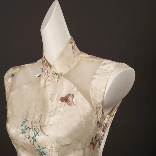 Vintage Chiński Styl Beżowe Z Koronki Motyl Kwiat Podział Przodu Bal Cheongsam 2025 Syrena / Rozkloszowane Wysokiej Szyi Bez Rękawów Długość Herbaty