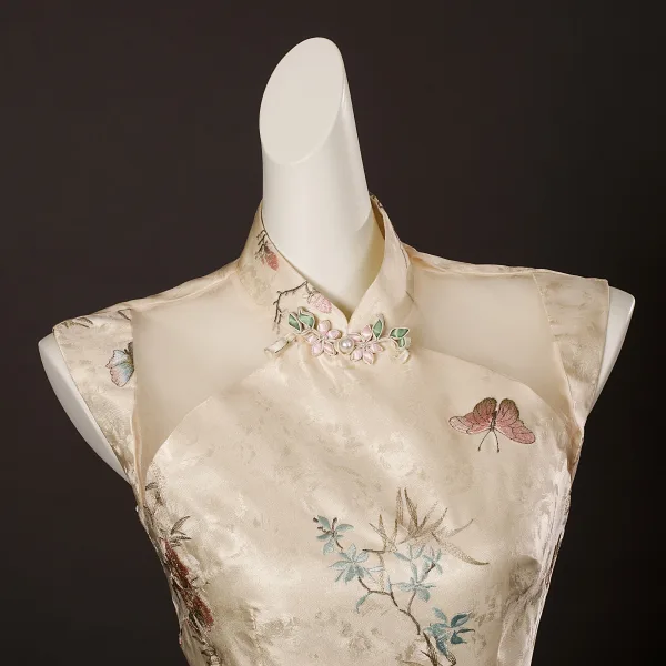 Vintage Chiński Styl Beżowe Z Koronki Motyl Kwiat Podział Przodu Bal Cheongsam 2025 Syrena / Rozkloszowane Wysokiej Szyi Bez Rękawów Długość Herbaty