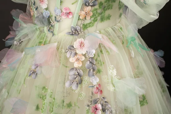 Blumenfee Salbeigrün Perlenstickerei Pailletten Applikationen Ballkleider 2025 Ballkleid Off Shoulder Kurze Ärmel Rückenfreies Lange Festliche Kleider